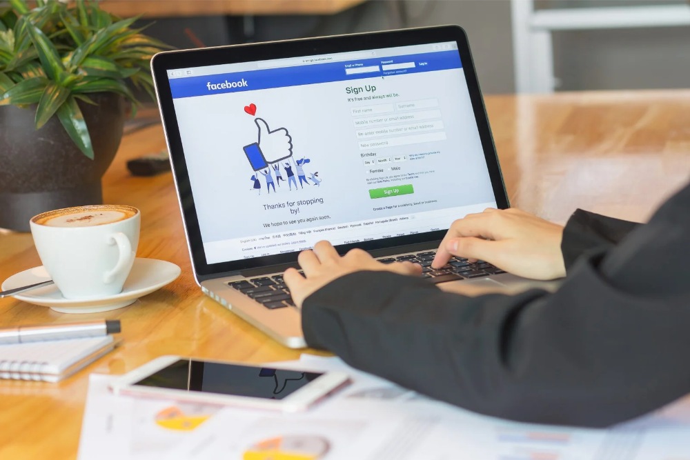 dịch vụ chăm sóc fanpage facebook